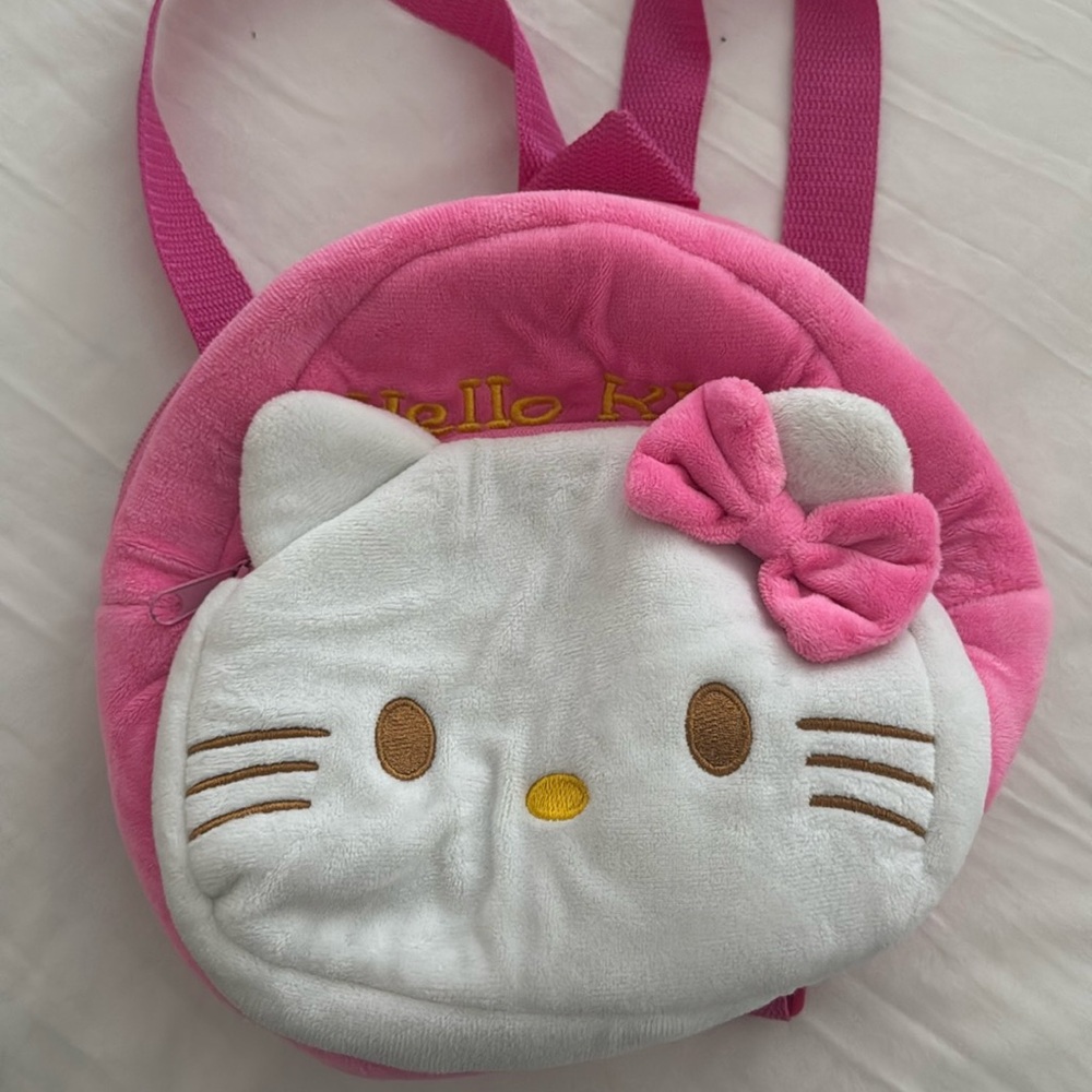 Toddler girls Hello Kitty Bag. Two pockets! Slightly used.